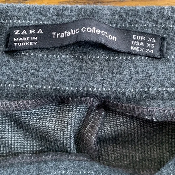 Zara flared grey striped pants with hook&eye embellishments,fun and tren… - Picture 5 of 8